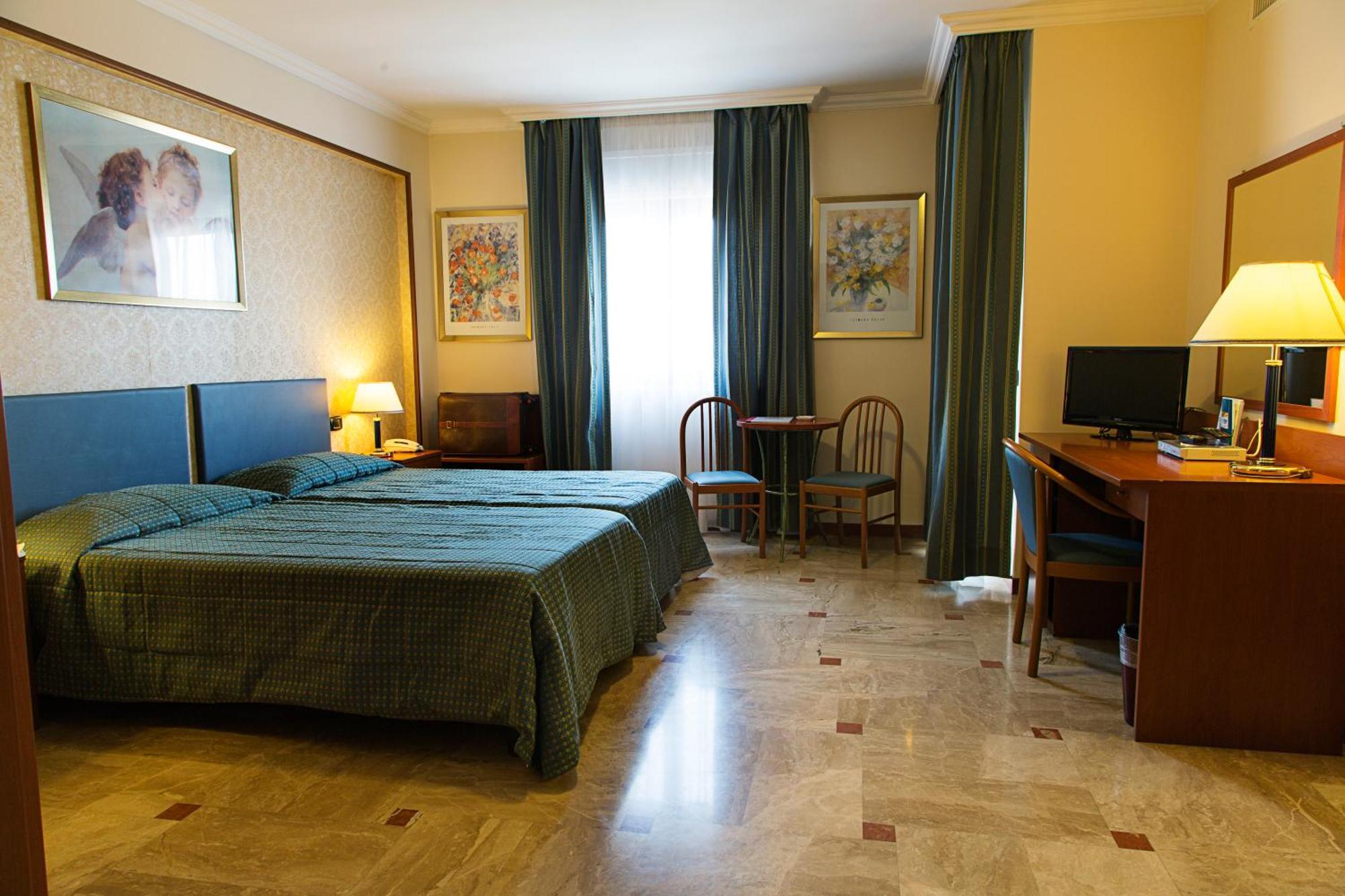 Hotel Palace 2000 Pomezia Camera foto